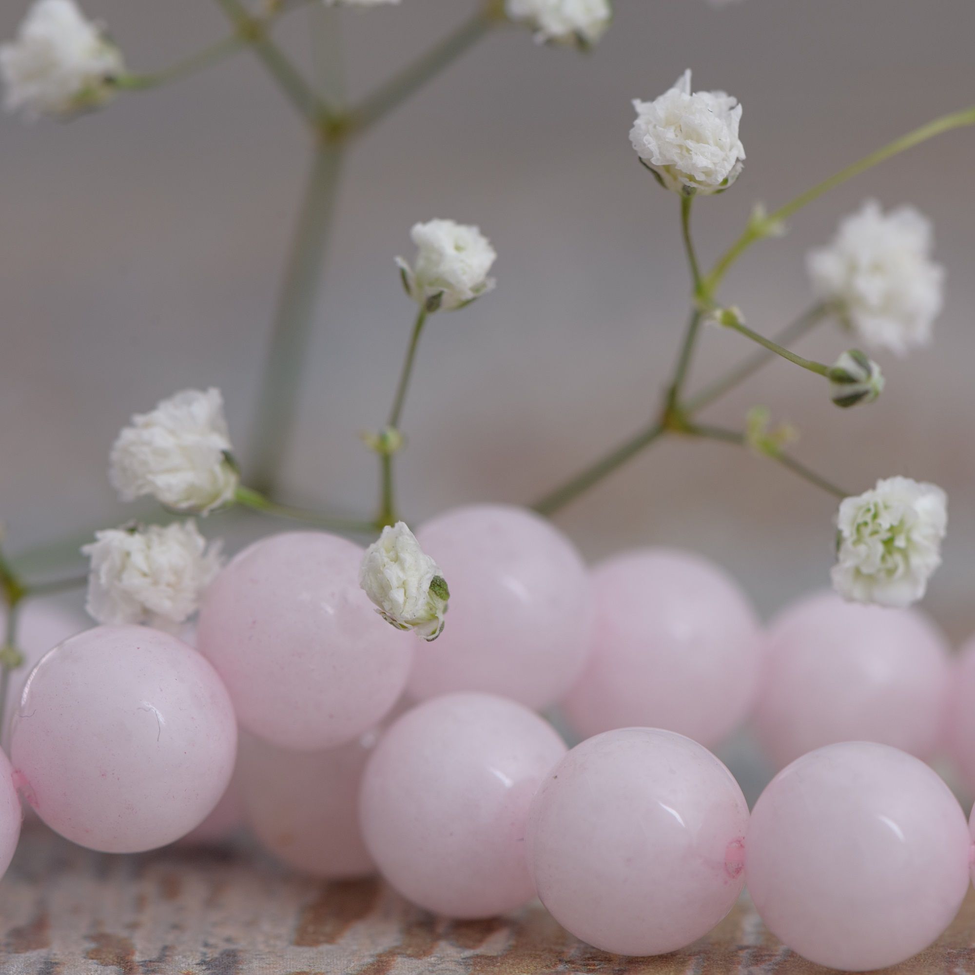 Браслет из натурального розового кварца, 10 мм — изображение 5